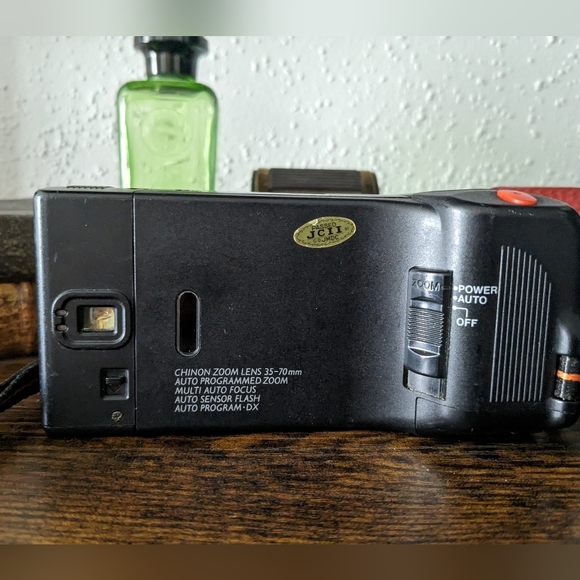 Vintage Chinon Handy zoom 35mm film camera - Picture 3 of 6